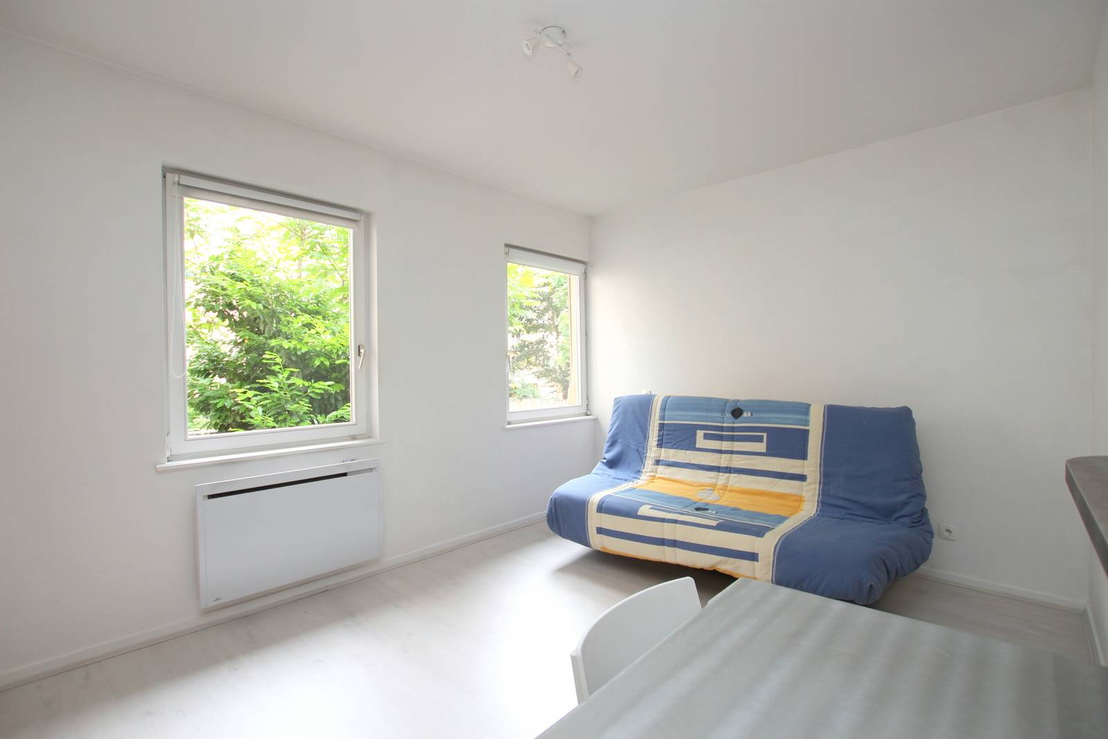 VENDU  - STRASBOURG - DEBUT NEUDORF – PROX. CENTRE-VILLE ET TRAM – STUDIO 24,66 M² - ENTIEREMENT RENOVE – AU CALME -